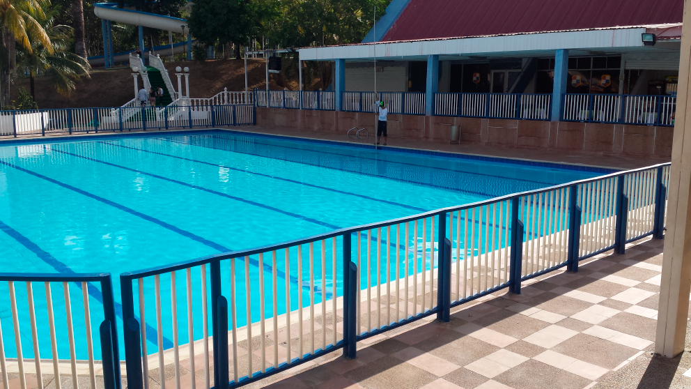 CERRAMIENTOS-PLASTICOS-PARA-PISCINA-NORMALIZADOS-ANTICLORO5