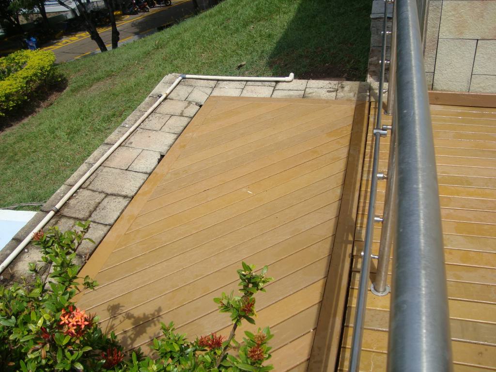 deck-plastico-antideslizante-para-jacuzis2