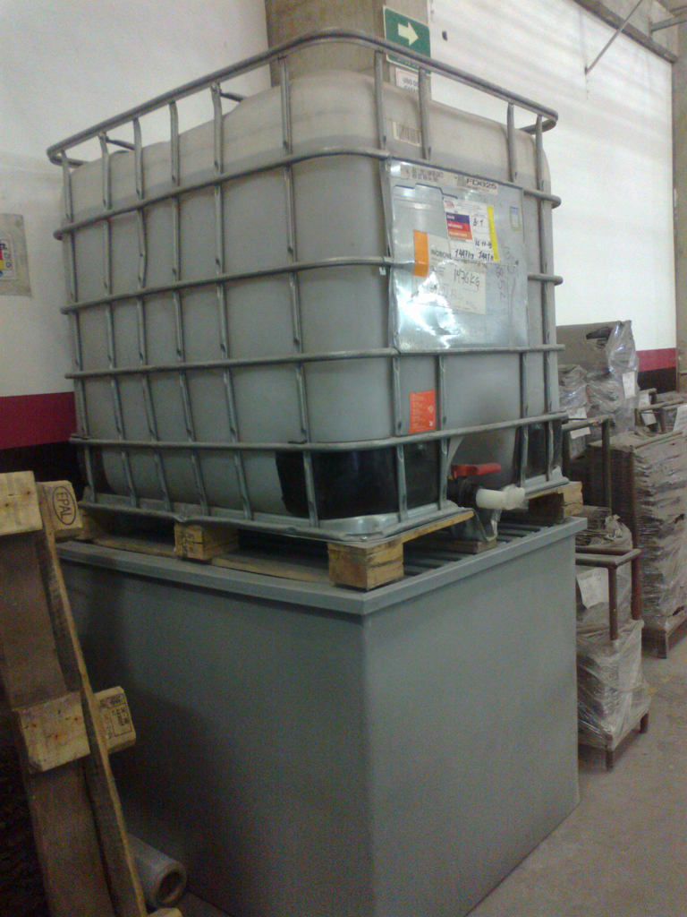 estiba-plastica-antiderrame-para-quimicos5