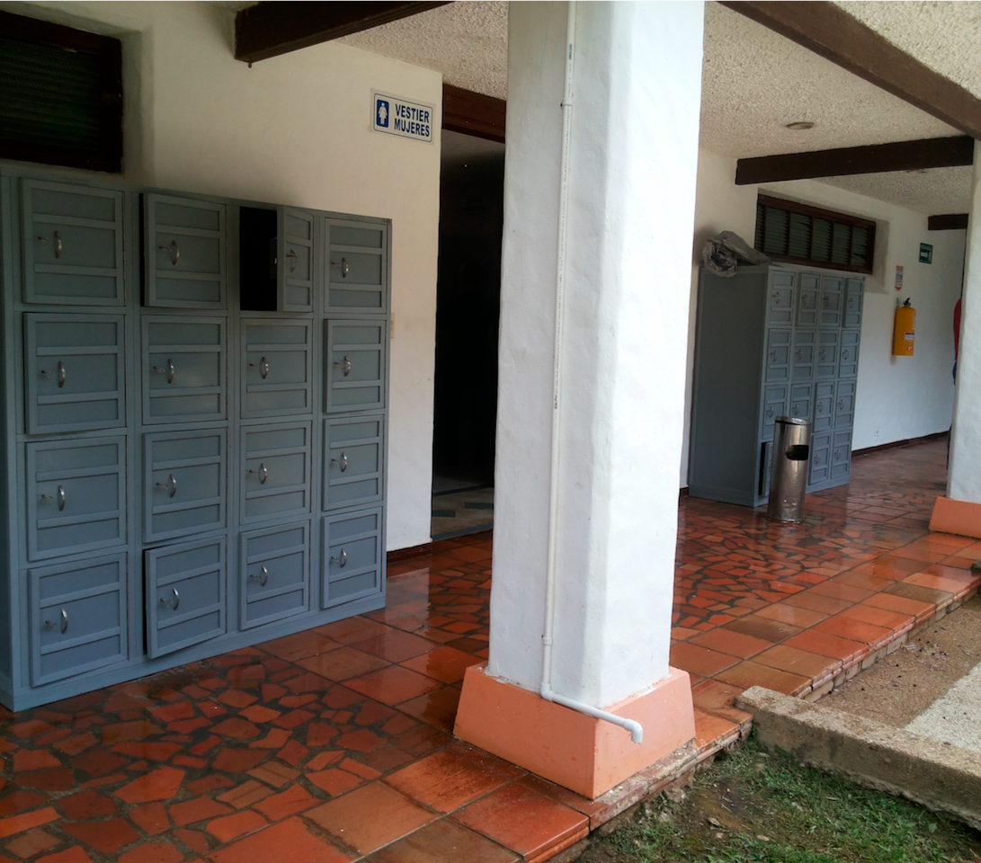 CASILLEROS-PLASTICOS-CON-CHAPA-MONEDERO2