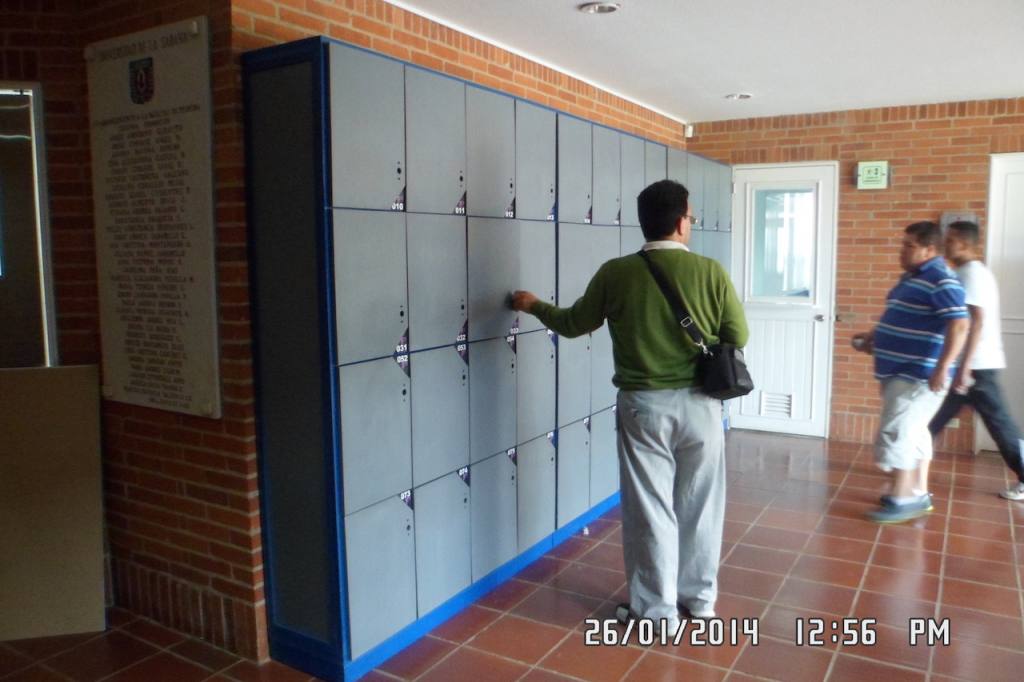 LOCKER-PLASTICO-CASILLERO-PLASTICO