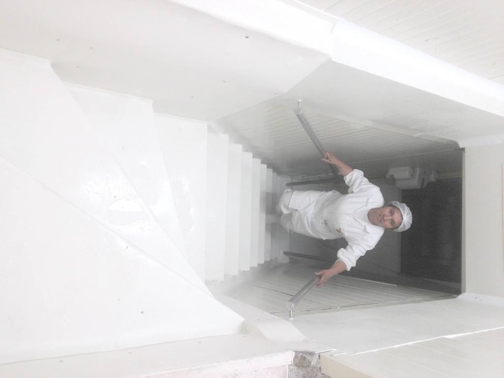 PISO-Y-PARED-PLASTICA-PARA-LABORATORIOS-Y-ZONAS-DE-ALIMENTOS