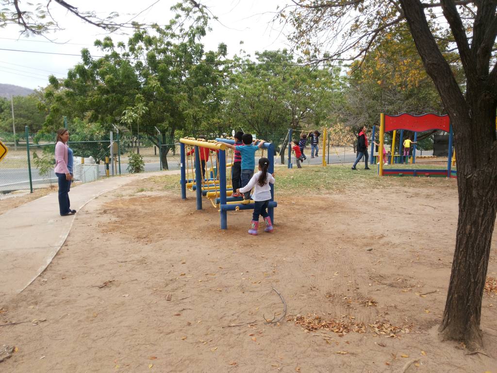 PUENTE-PLASTICO-COLGANTE-MOVIL