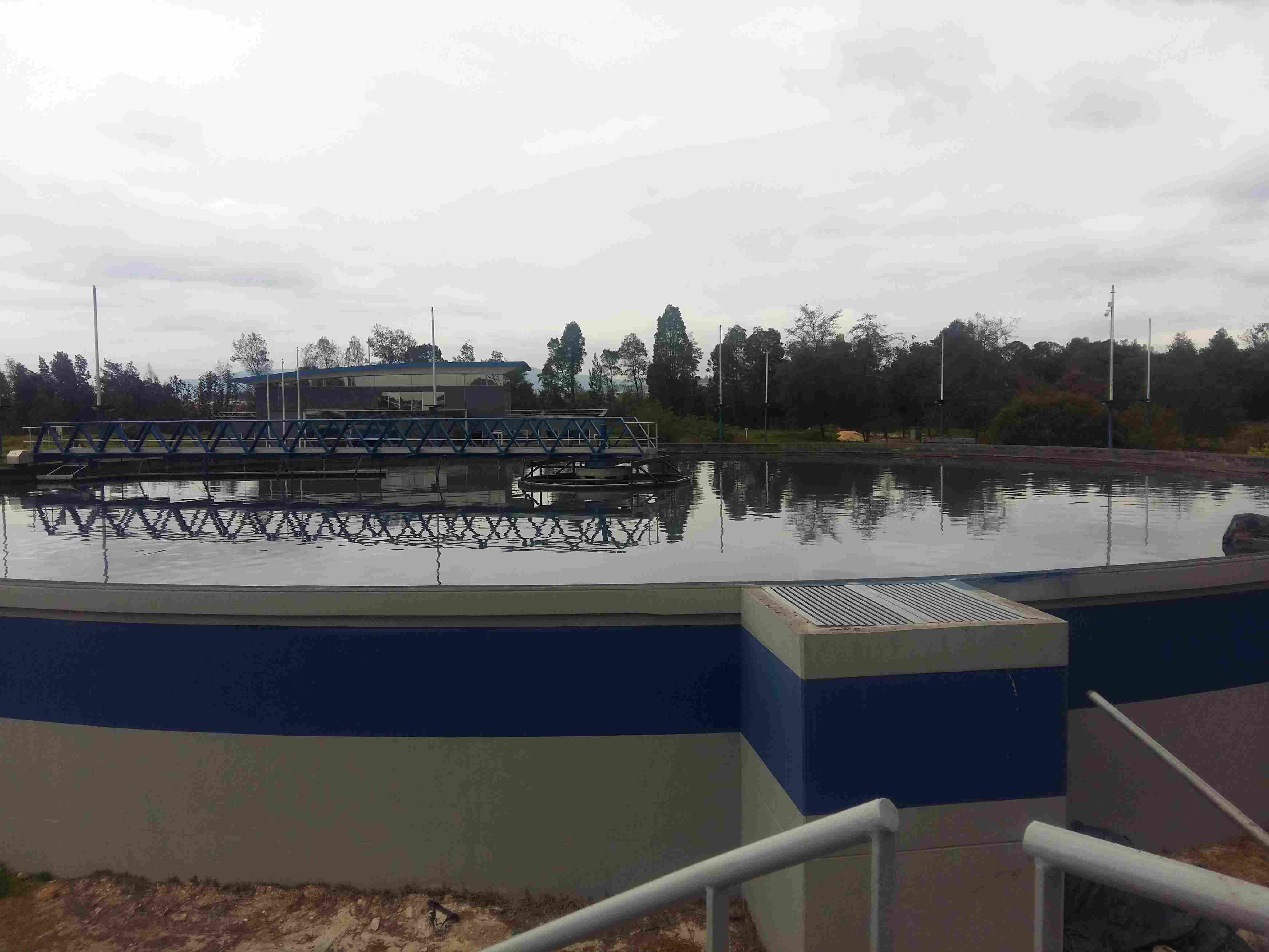 REJILLA-PLASTICA-PARA-DESAGUES