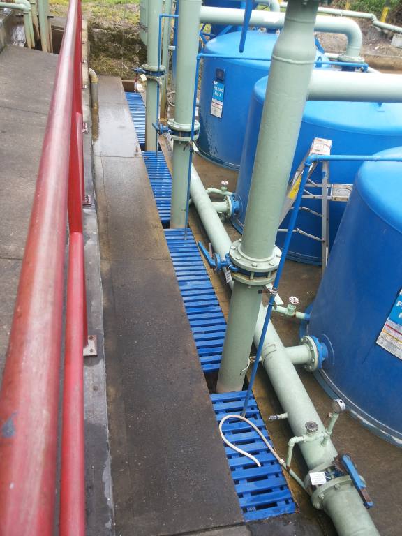 REJILLAS-PLASTICAS-Y-TAPAS-PARA-ZONA-DE-QUIMICOS